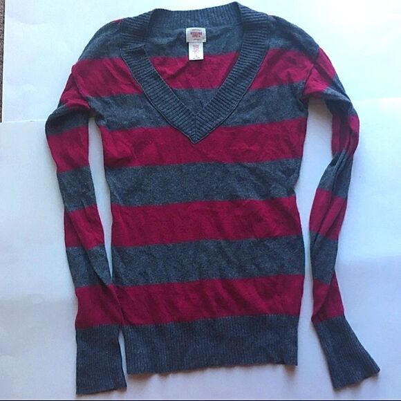 Mossimo Striped V Neck Sweater - Picture 1 of 8